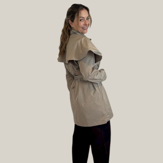Trench Coat Con Capa